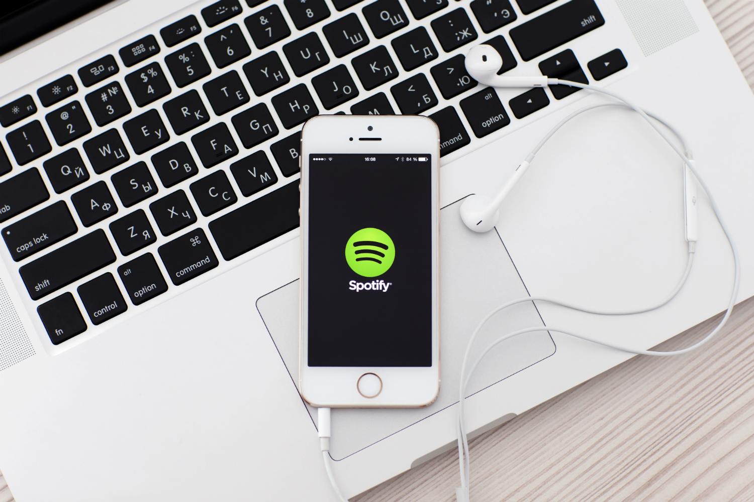 Spotify обвинила Apple в недобросовестной конкуренции