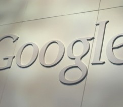 Компания Google вернет $17 млн за использование личной информации пользователей Apple